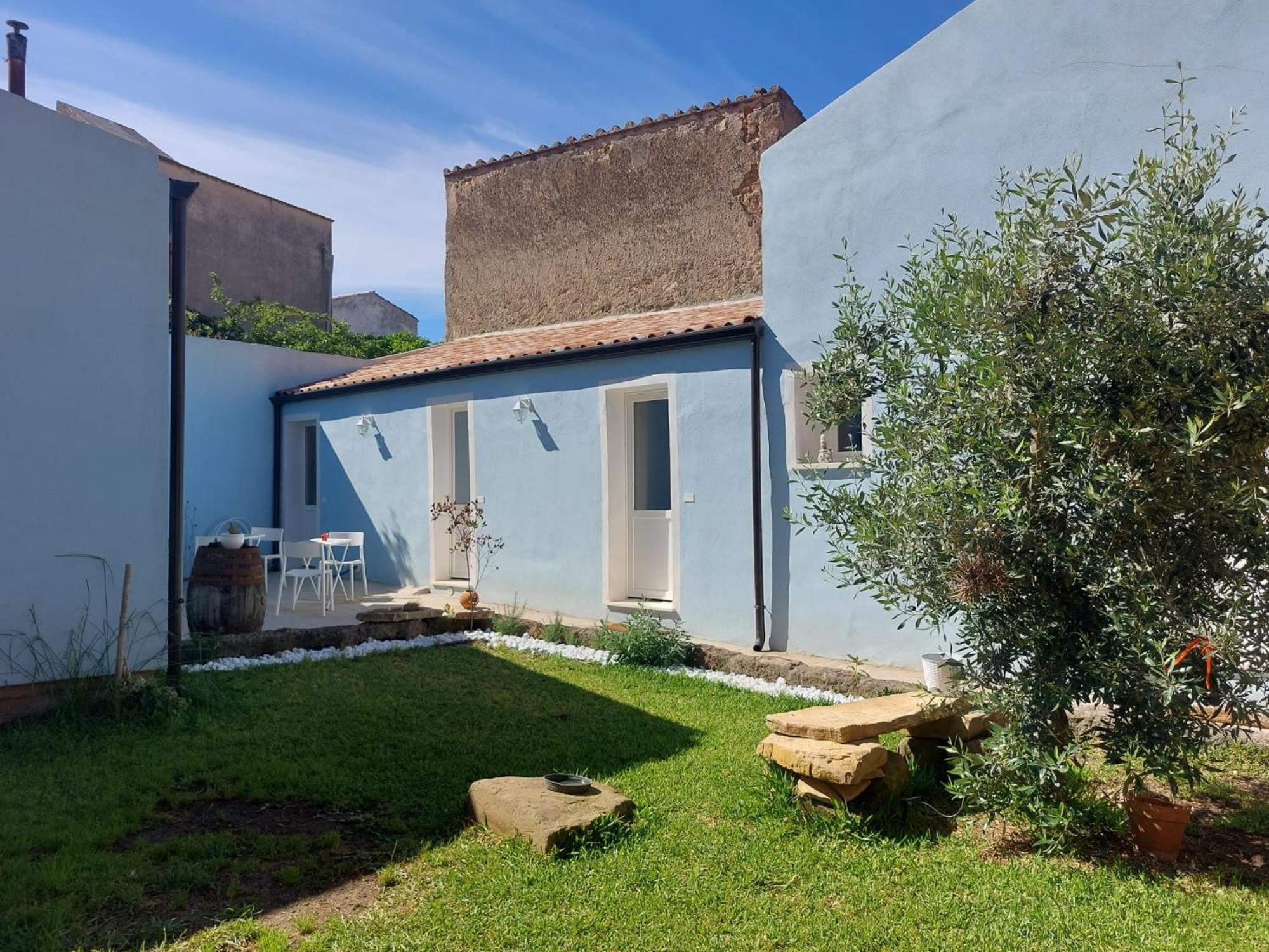 B&B Il Borgo Delle Emozioni Dolianova Екстер'єр фото
